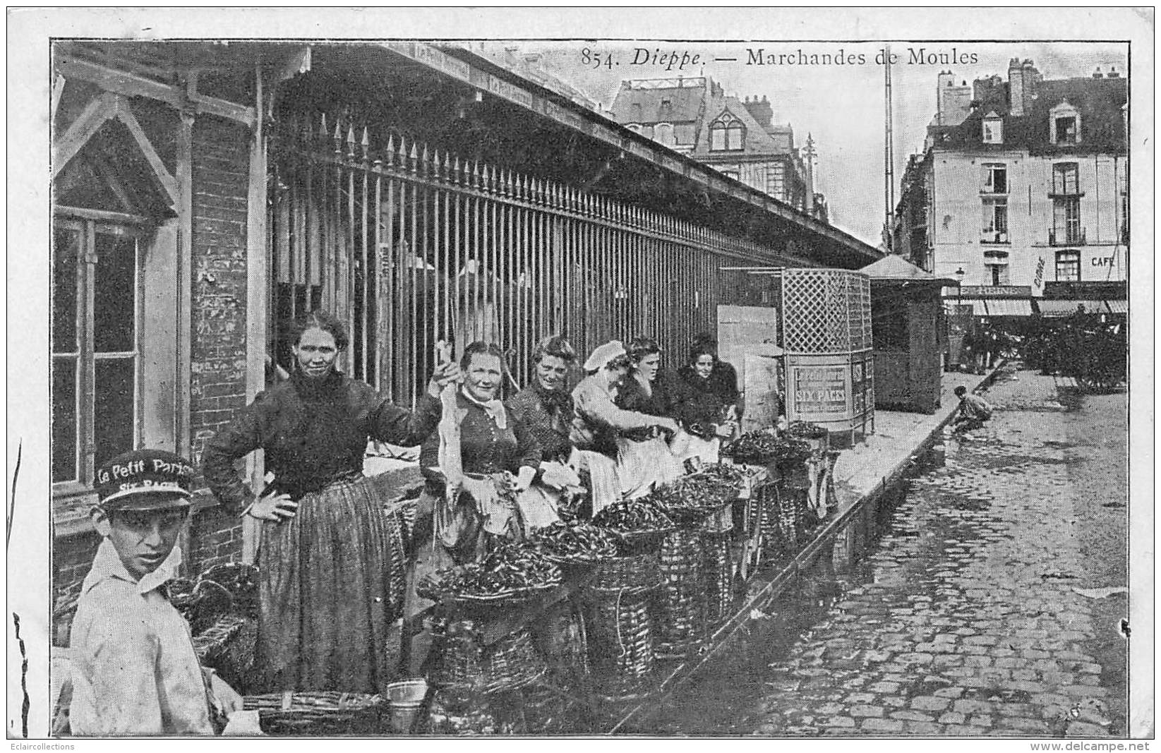 Dieppe     76      Marchandes De Moules - Dieppe