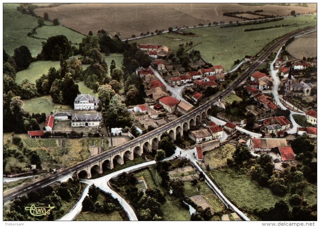 Thonne Les Prés ( 55 - Meuse ) Vue Aerienne - Viaduc Et Château ( Circulé En 1971) - Other & Unclassified