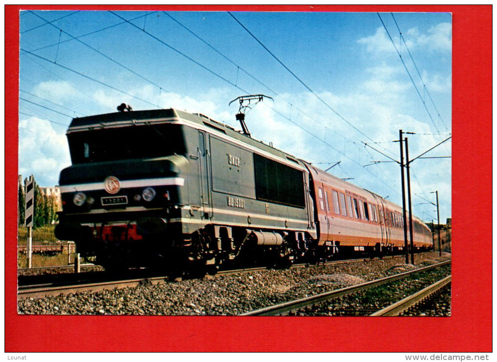 Chemins De Fer - Le TEE "Stanislas" Remorqué Par La BB 15001c(cliché Breton) - Trains