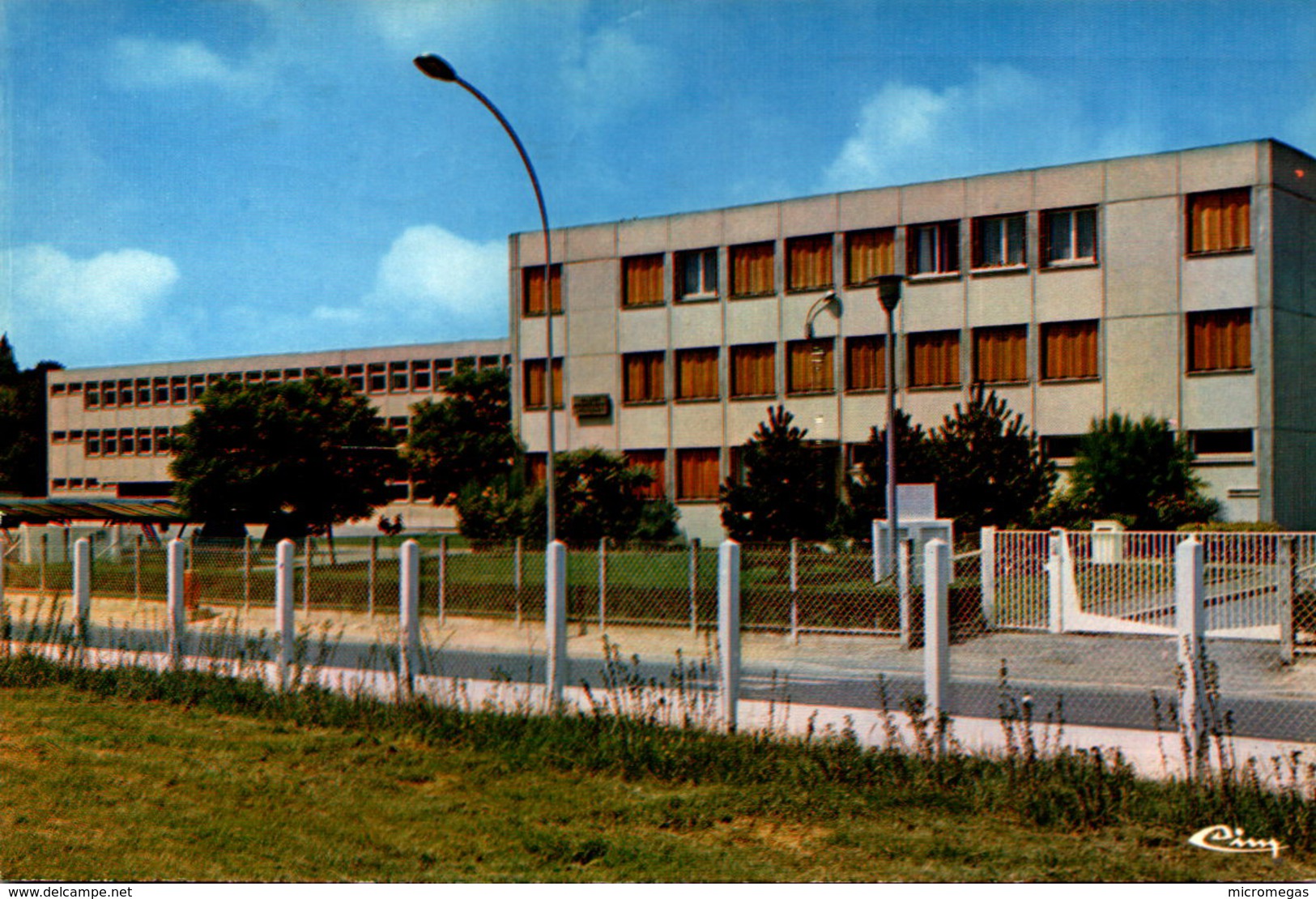 RIBECOURT - Le C.E.S. - Ribecourt Dreslincourt