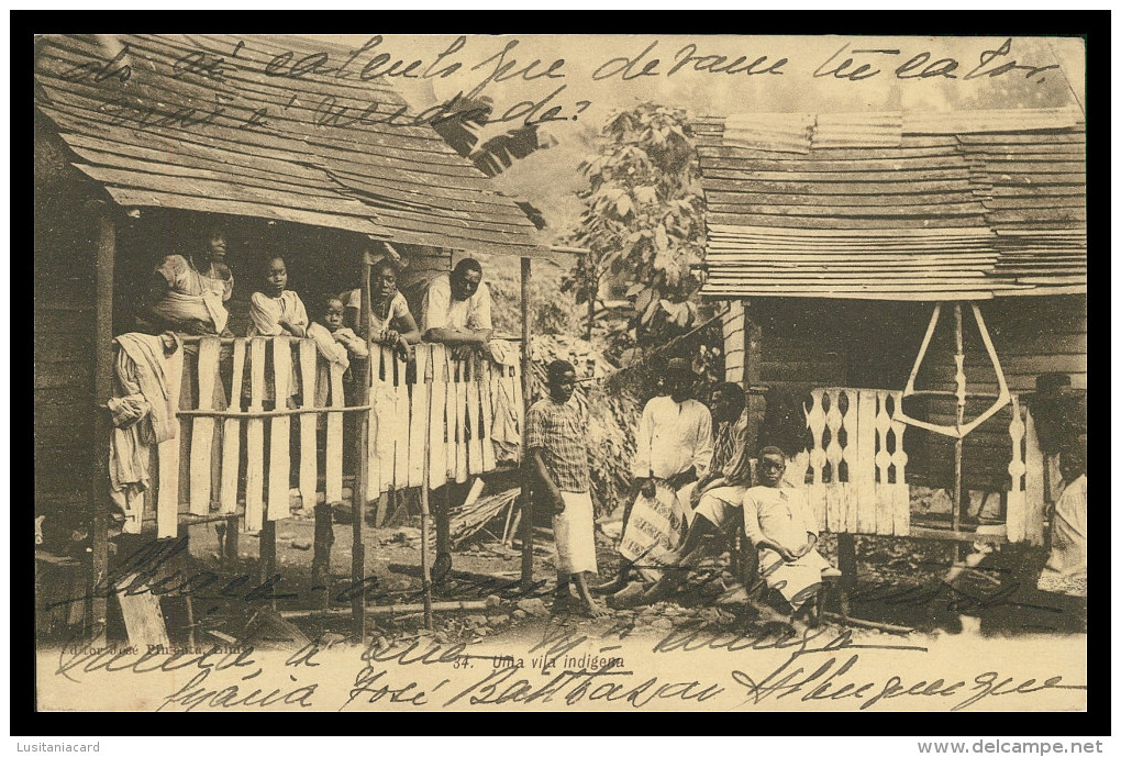 SÃO TOMÉ E PRÍNCIPE - Uma Vila Indigena  (  Nº 34)carte Postale - Sao Tome And Principe