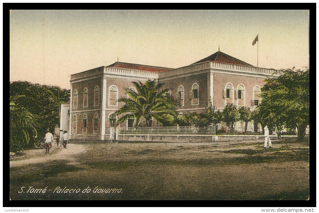 SÃO TOMÉ E PRÍNCIPE - Palácio Do Governo (Ed. Auspicio Menezes Nº T 755) Carte Postale - São Tomé Und Príncipe