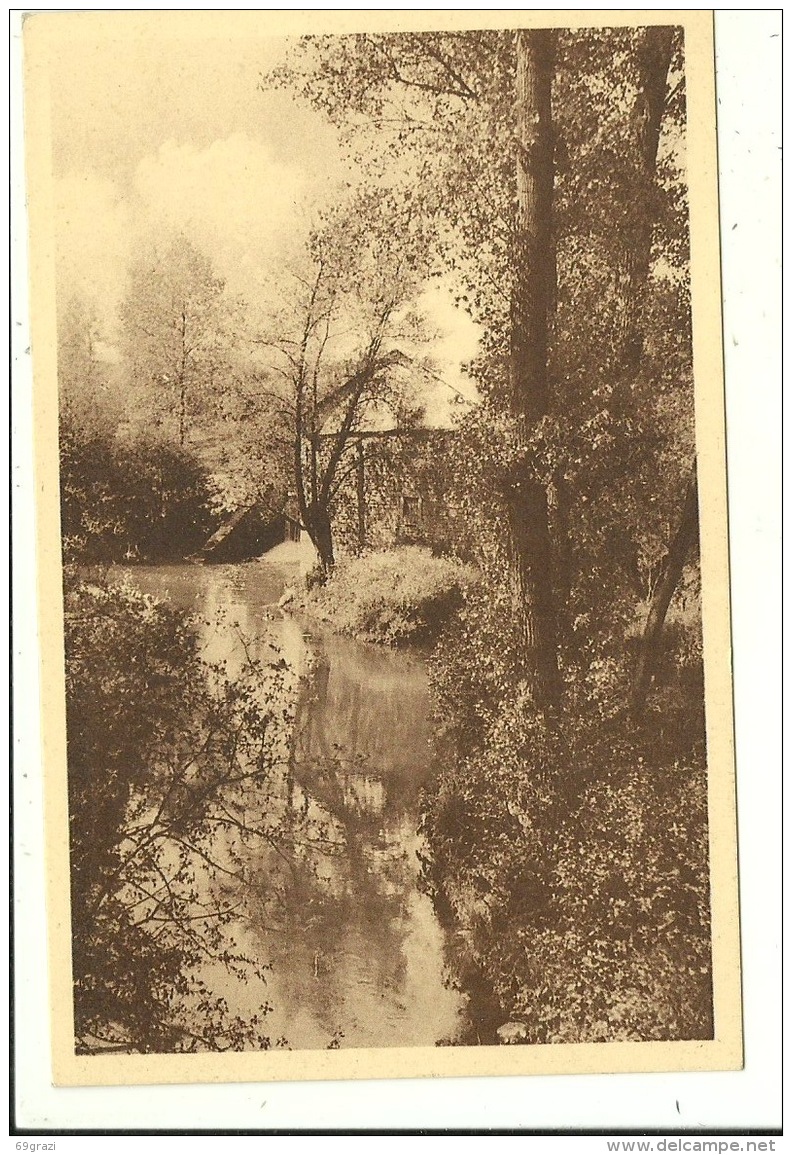 Soulme Chute D'Eau Des Carrières De Richemont - Doische