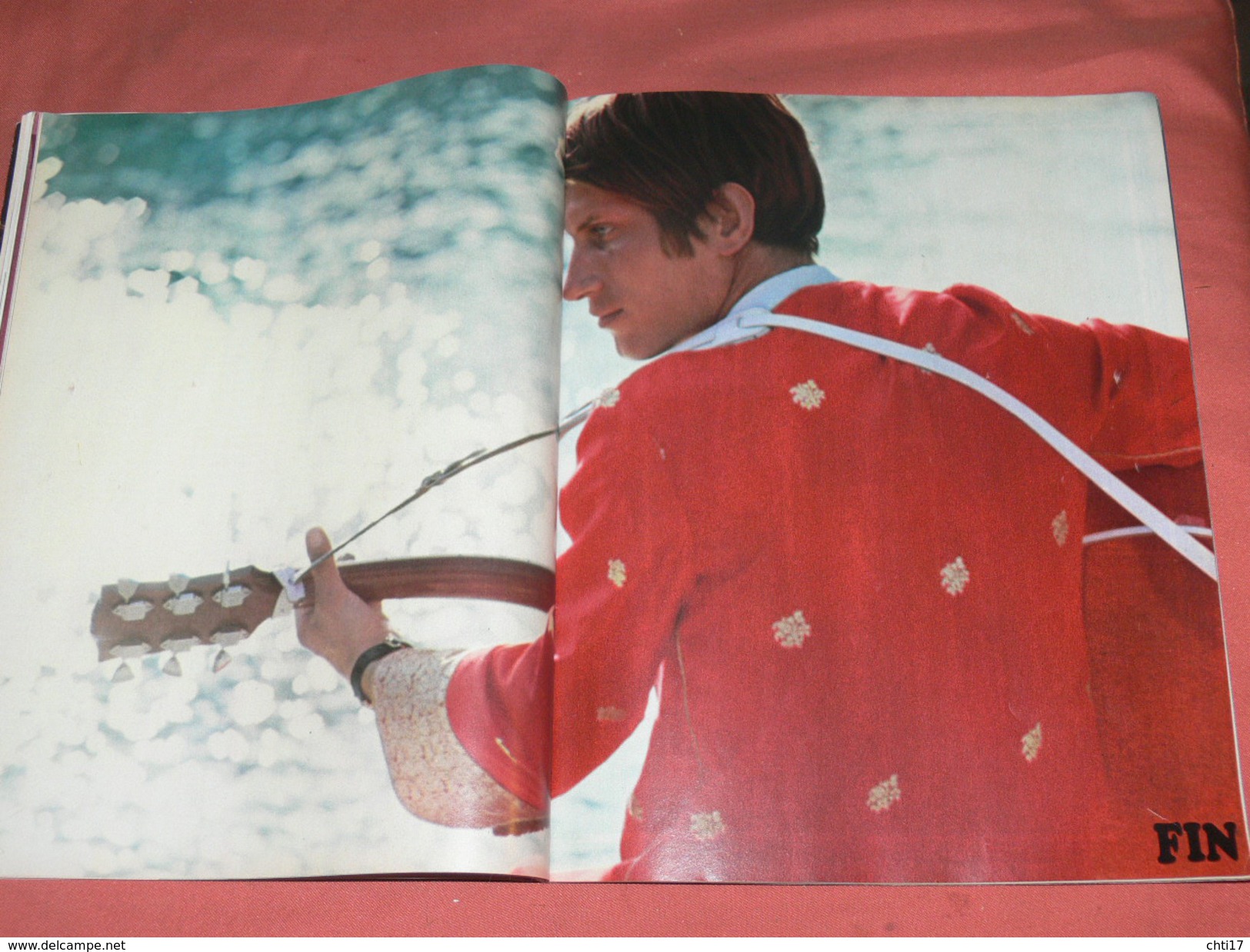 SALUT LES COPAINS   JUIN  1967  N° 59 /   Couverture : Jacques Dutronc. Tout Tout Tout Sur Jacques Dutronc, Avec La Couv