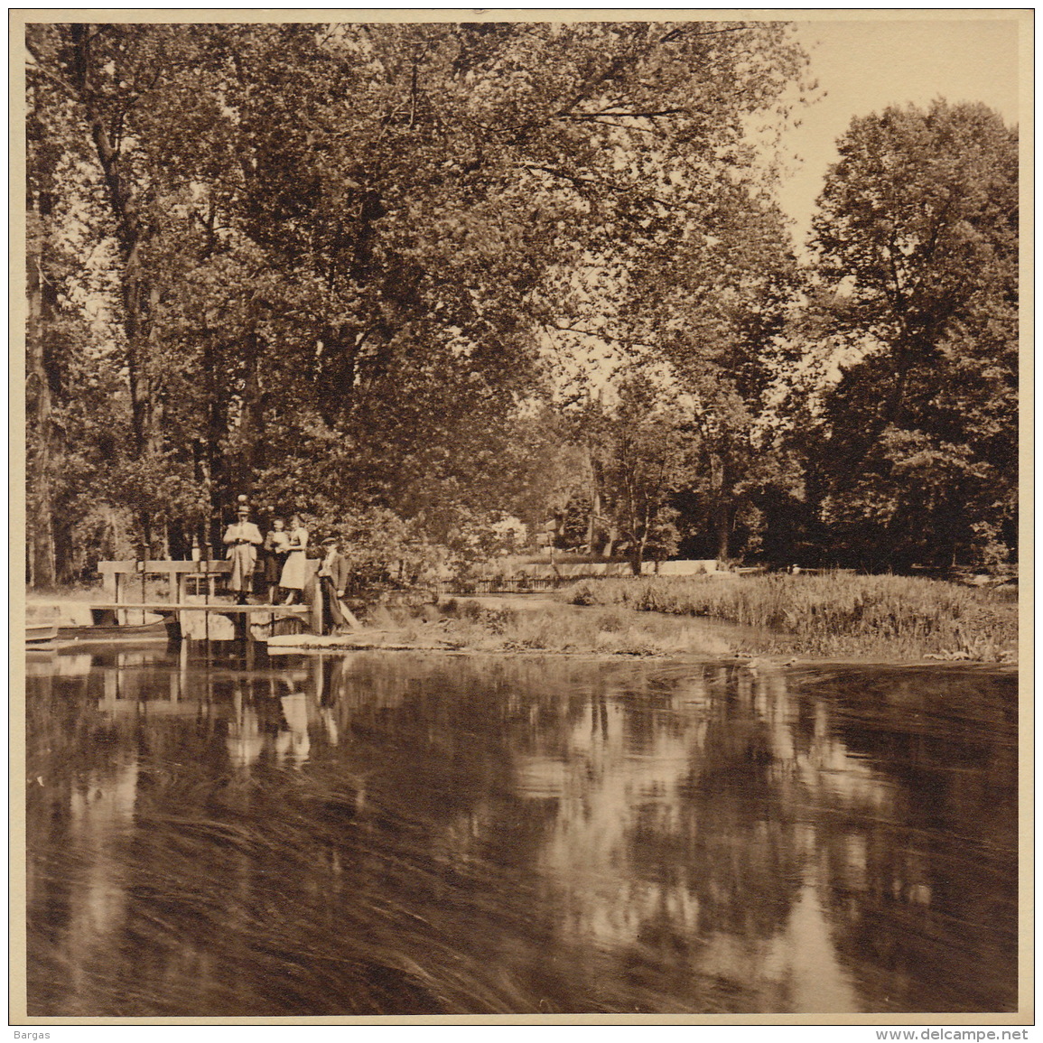 Grande Photo De 1927 La Vanne Rouge Près De Fontainebleau - Bateaux