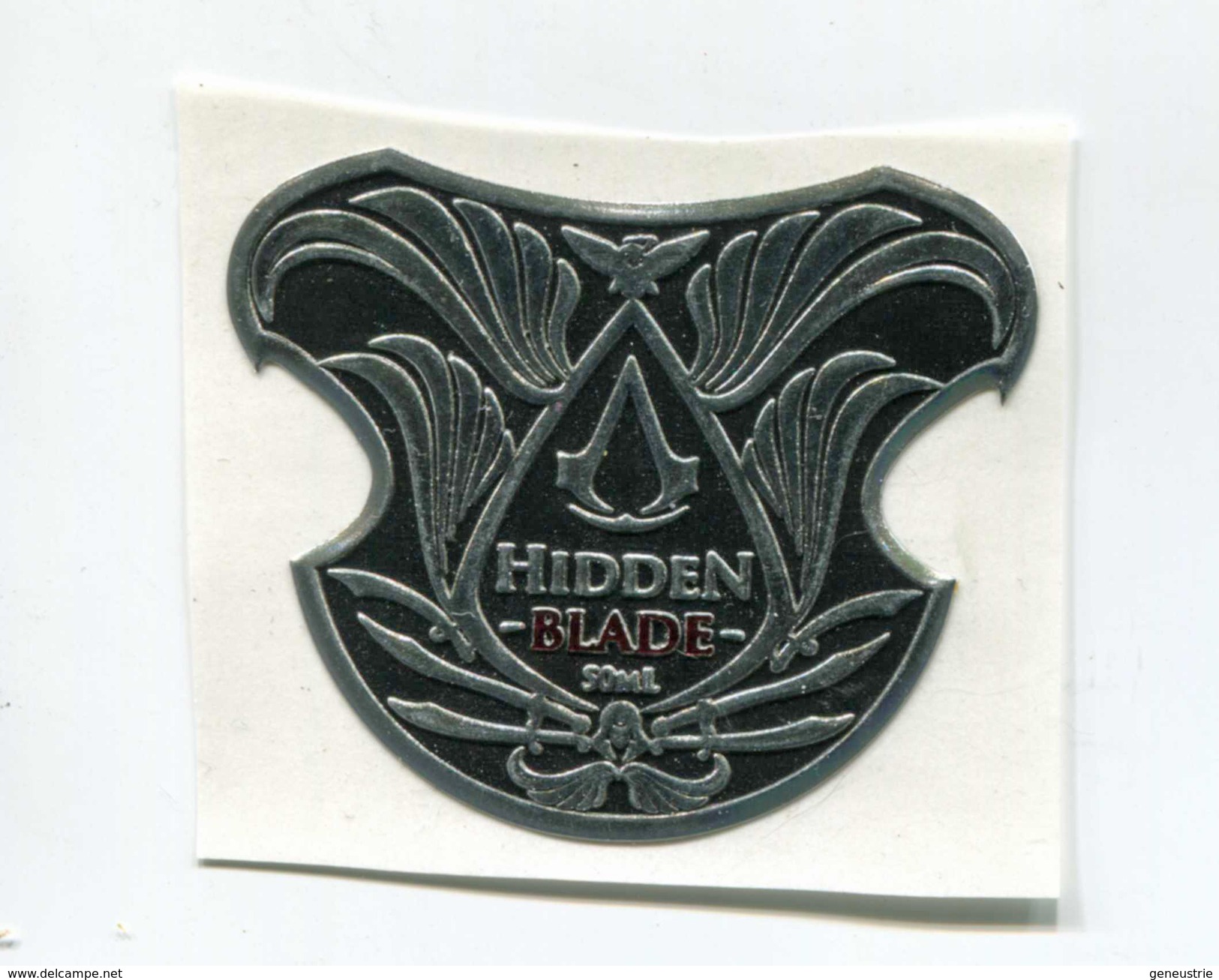 Rare étiquette En étain Autocollante  "Assassin's Creed Hidden Blade" Tin Game Label - Merchandising