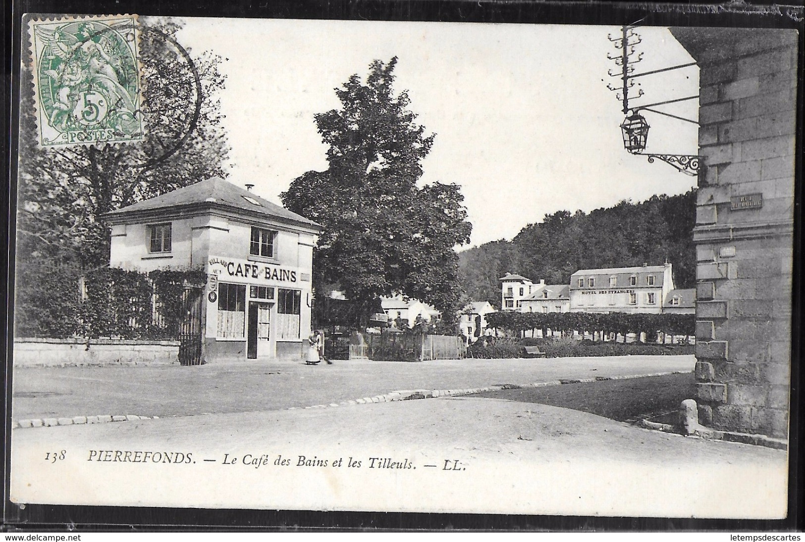 CPA 60 - Pierrefonds, Le Café Des Bains Et Les Tilleuls - LL - Pierrefonds