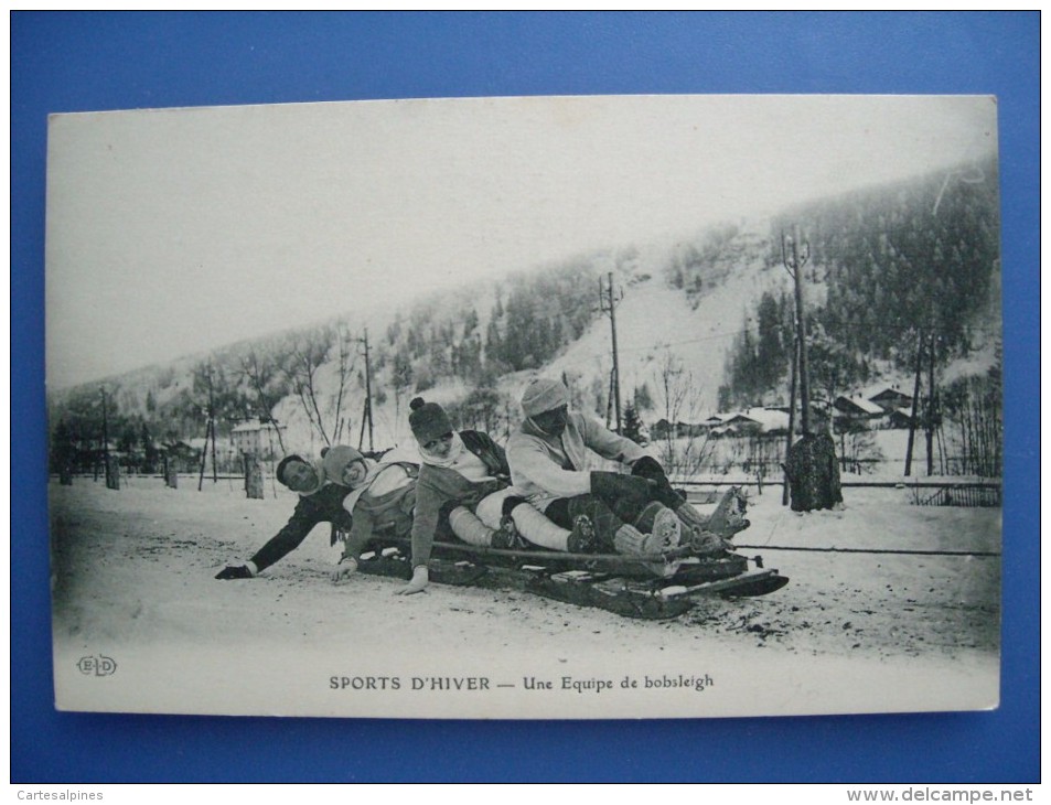 Sports D'hiver. Une équipe De Bobsleigh. Carte Neuve éditée  Vers 1910. Etat LUXE. - Sports D'hiver