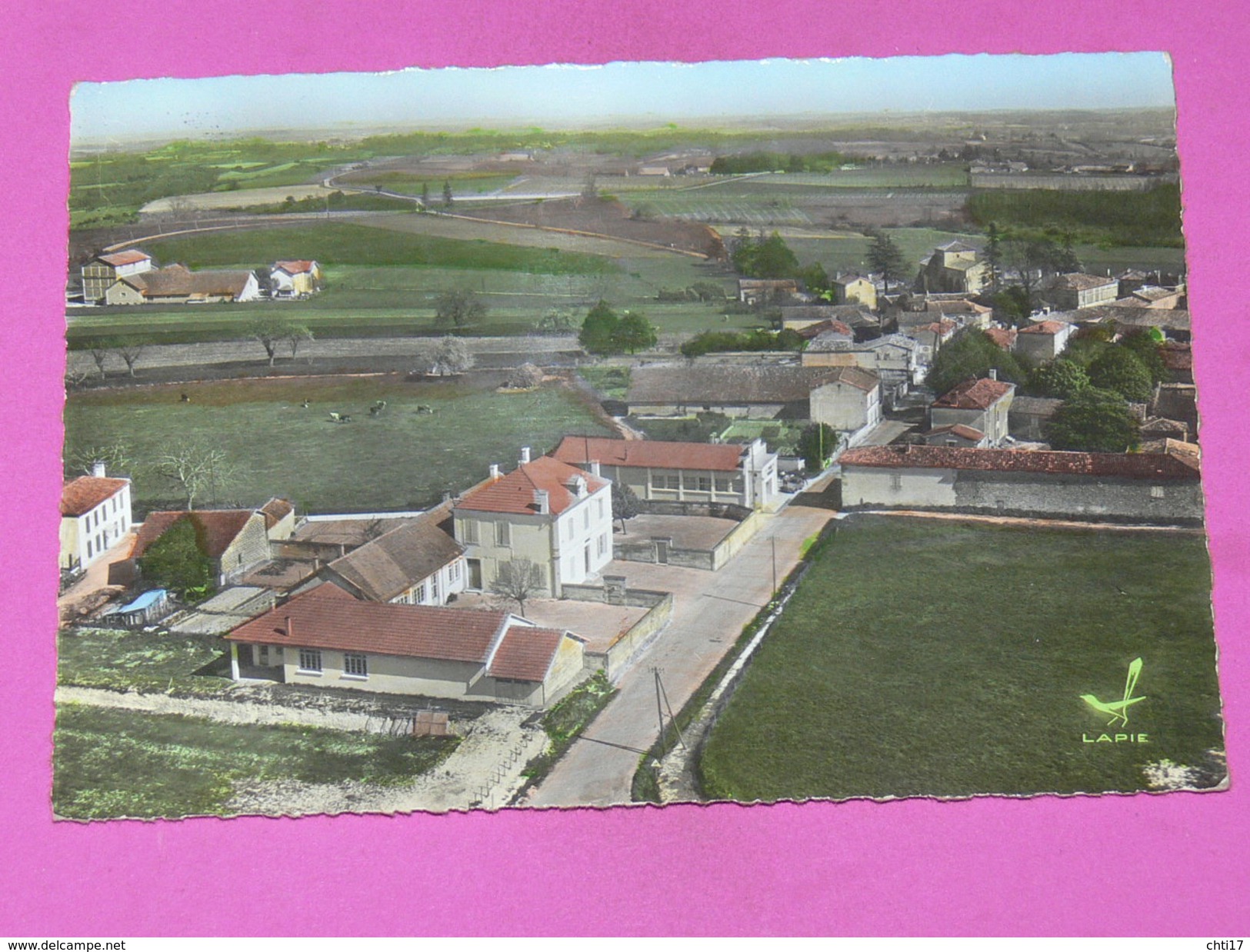 JURIGNAC / ARDT  ANGOULEME  / 1960 /  VUE GENERALE    /  FORMAT 10X15 CM - Autres & Non Classés