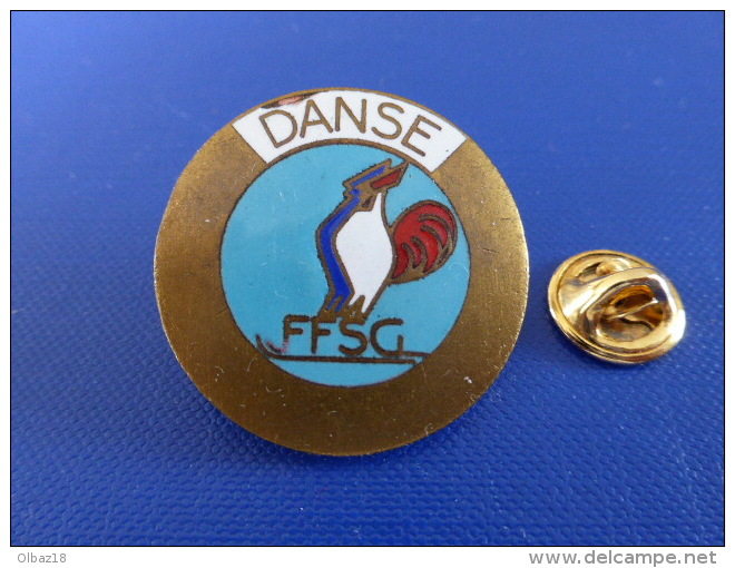 Pin´s Ex Broche - FFSG Fédération Française Des Sports De Glace - Patinage - Danse - Coq Sportif Tricolore (Z1) - Skating (Figure)