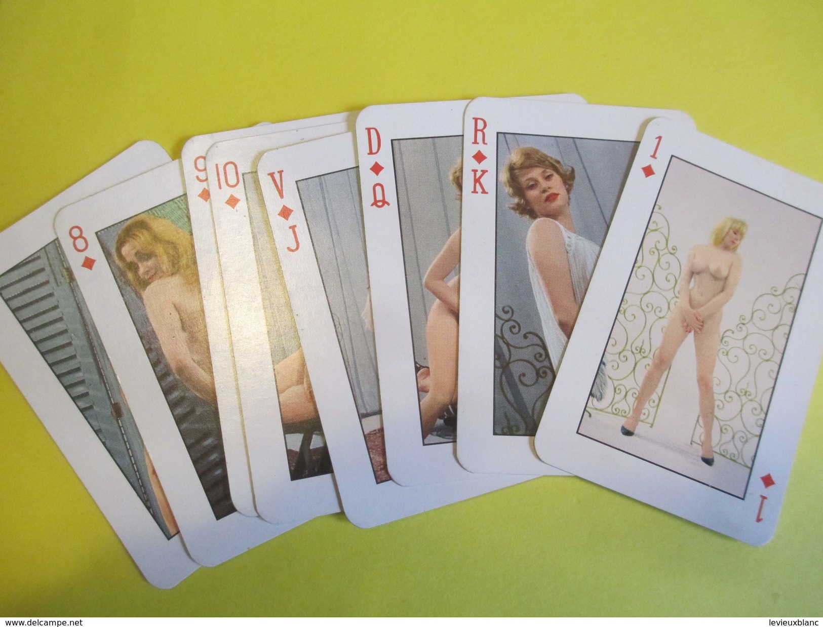 32 Playing Cards/Cartes à Jouer De Charme/ " Pin'up"/Serge Bourdin /Paris/Vers 1950-1960    CAJ26 - Autres & Non Classés