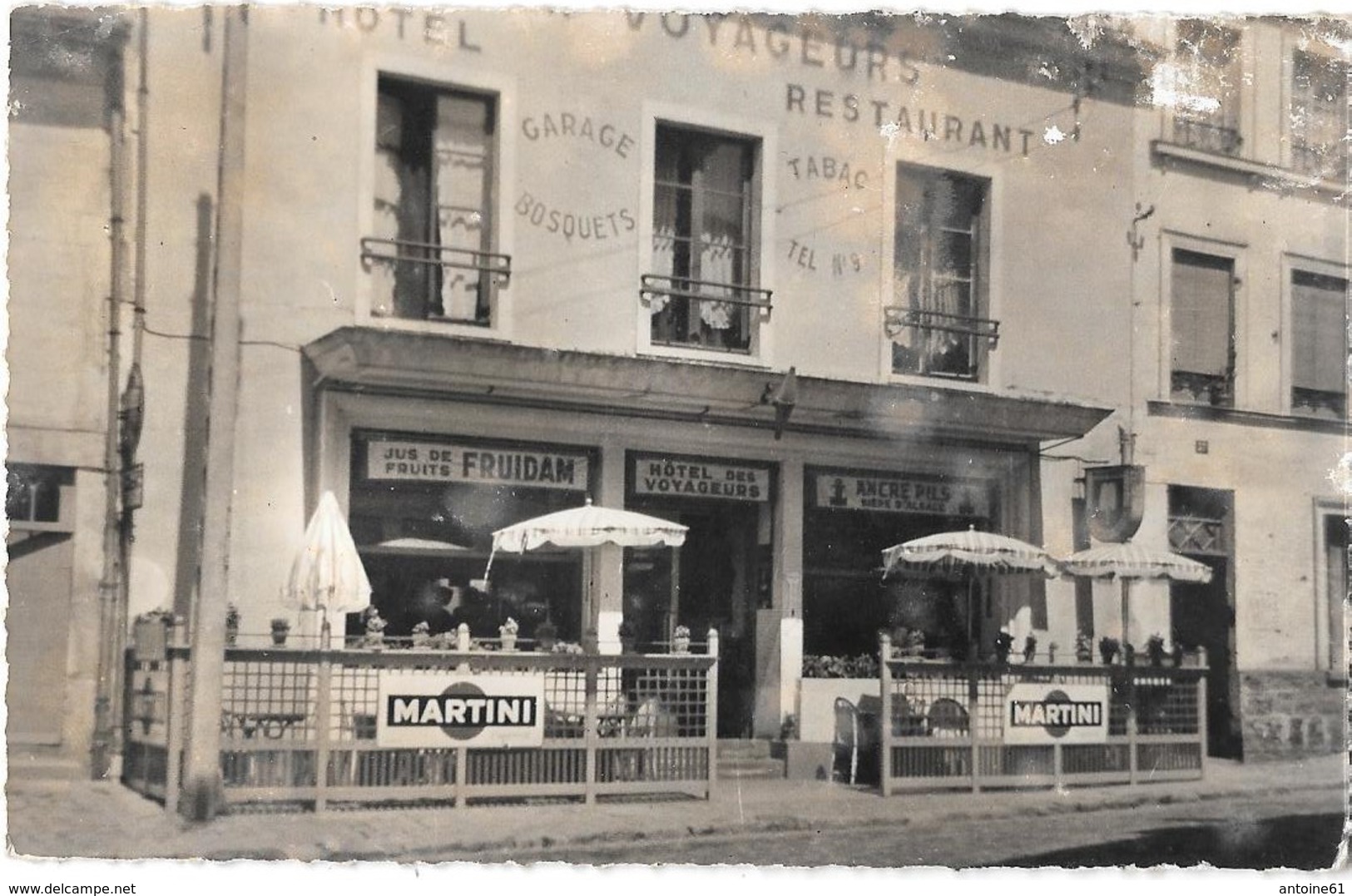 SAINT-QUENTIN-en-Yvelines --Hotel Des Voyageurs -Tabac - Restaurant - St. Quentin En Yvelines