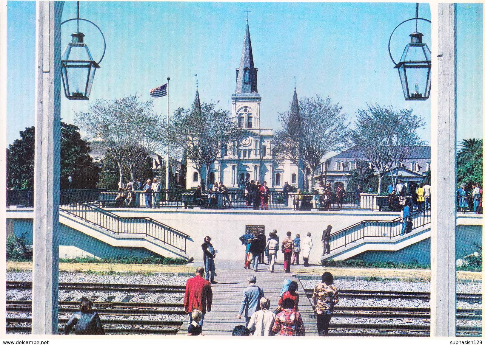 COLOUR PICTURE POST CARD PRINTED IN U.S.A., AMERICA - ST. LOUIS CATHRDRAL AT JACKSON SQUARE, NEW ORLEANS - TOURISM THEME - Other & Unclassified