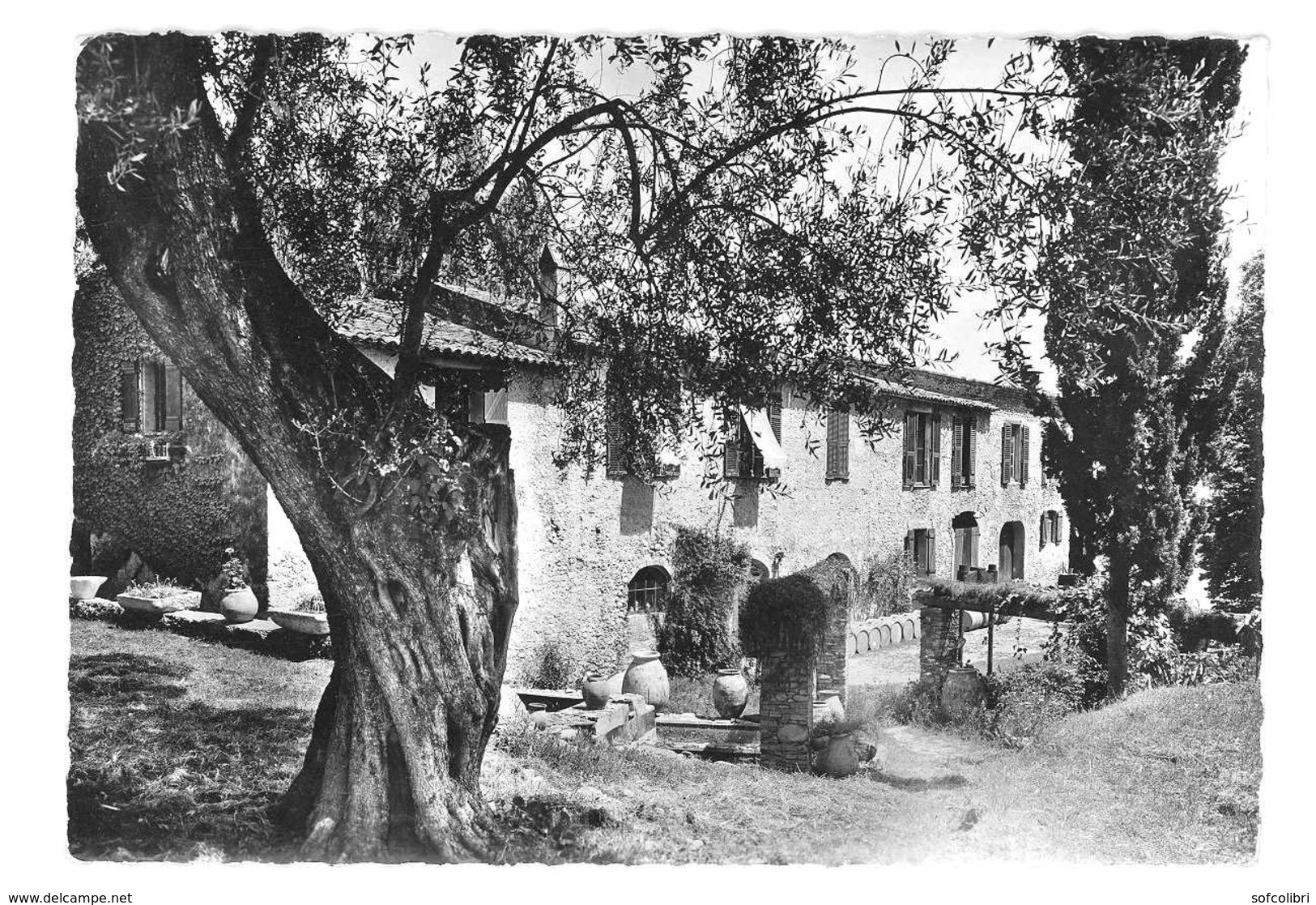 83 -- SAINT LAURENT DU VAR ET ENVIRONS -- LE VIEUX MOULIN A HUILE - Autres & Non Classés