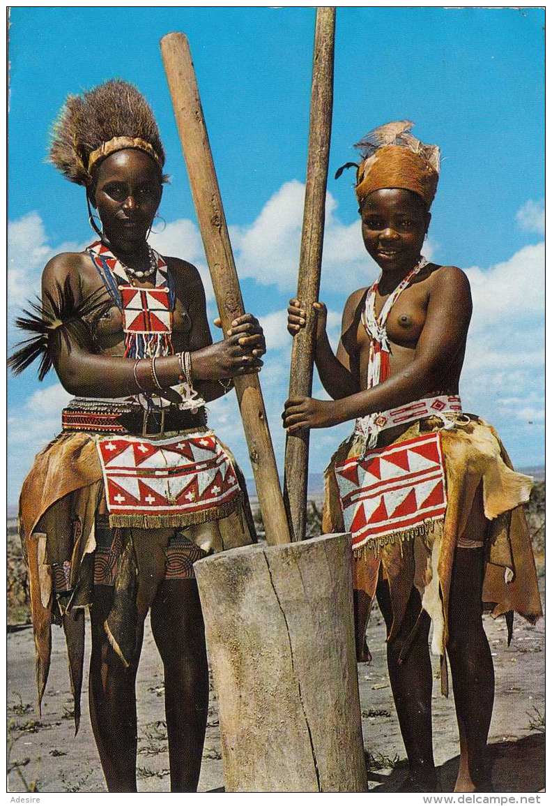 KENYA, Akamba Woman, Mädchen Mit Nackten Brüsten, Gel.196?, 2 Sondermarken - Kenia