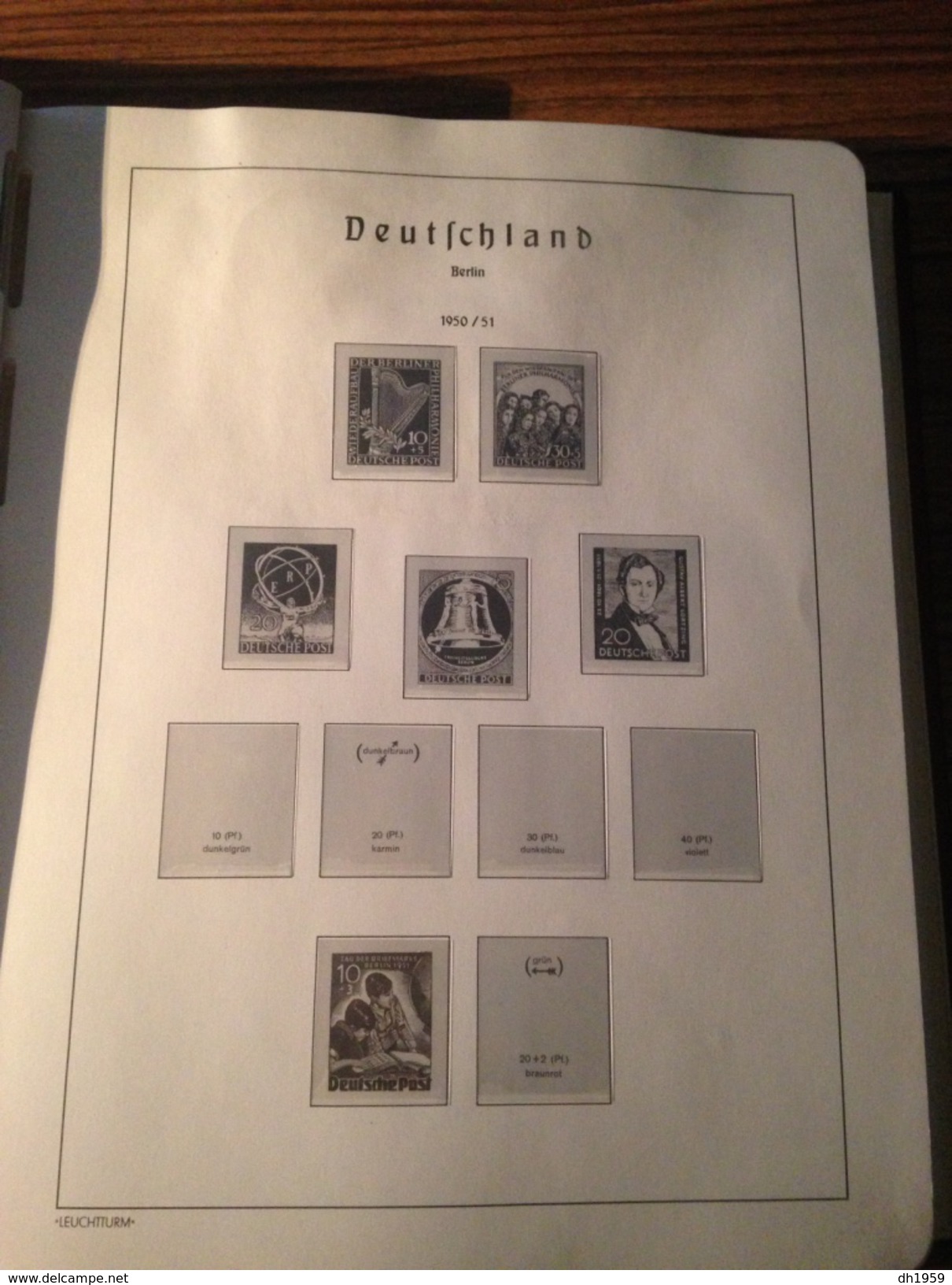 OCCASION BERLIN 1948-1990 FEUILLES LEUCHTTURM DANS RELIURE SCHAUBEK BORDEAUX  + env. 100 FEUILLES PREIMPRIMEES