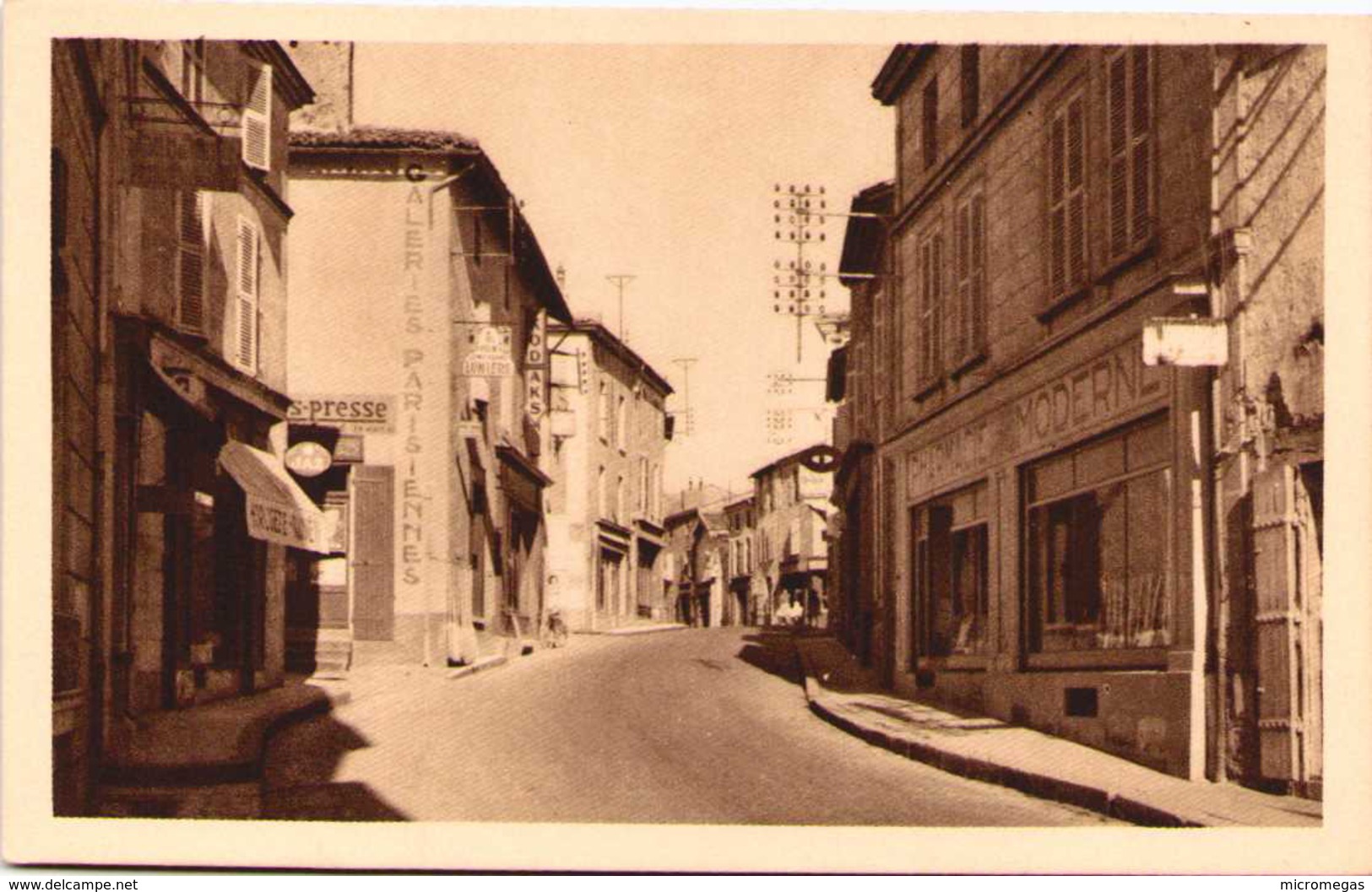 MAUZE-sur-le-MIGNON - La Grande Rue (Centre) - Mauze Sur Le Mignon