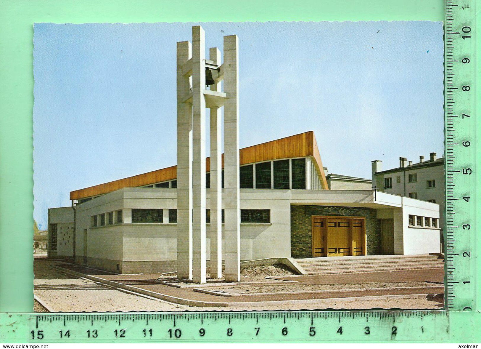 CPM, LE PLESSIS-BOUCHARD: Eglise Saint-François De Sales - Le Plessis Bouchard