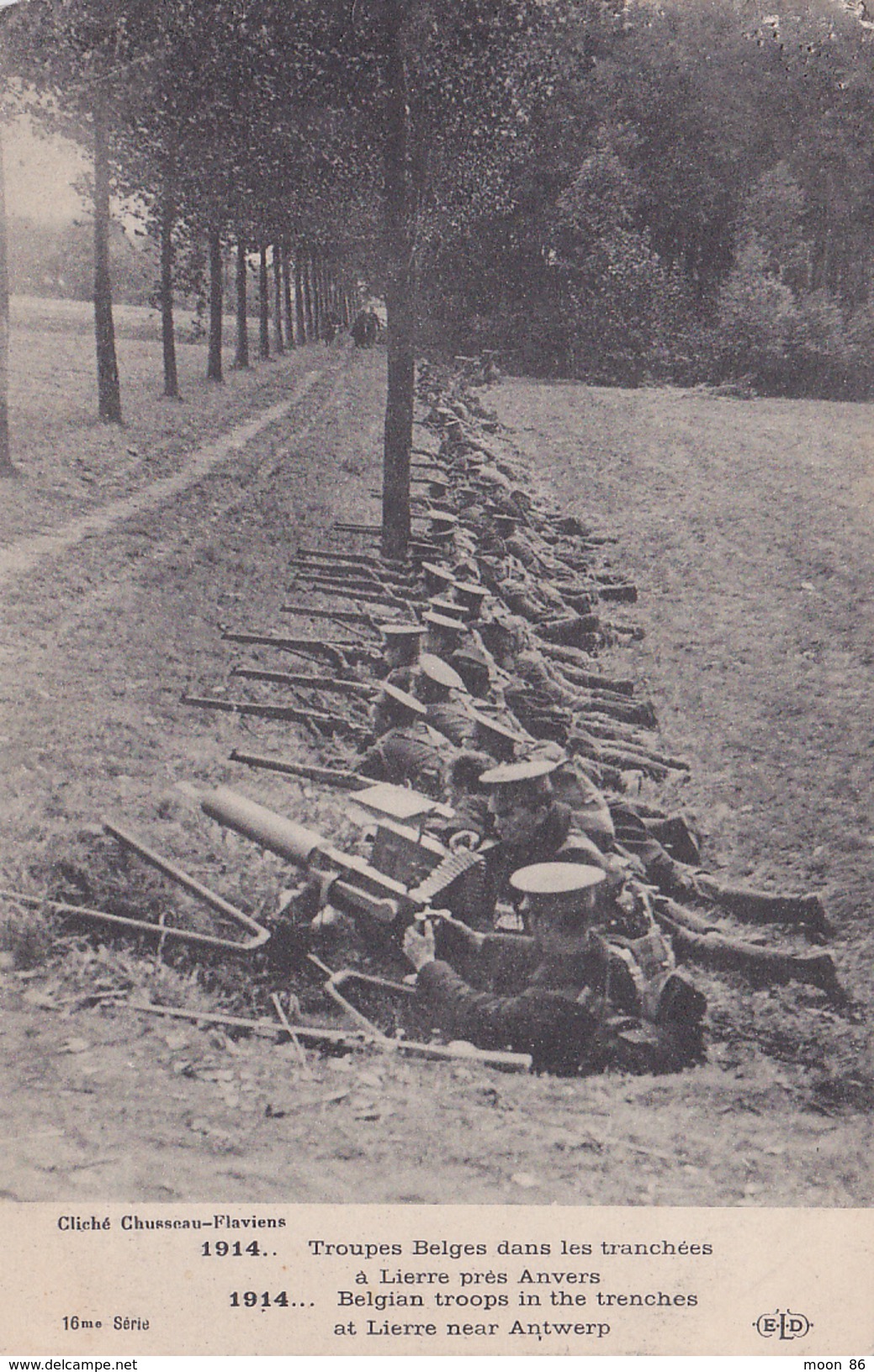 MILITARIA - 1914 TROUPES BELGES DANS LES TRANCHEES A LERRE PRES D ANVERS - MITRAILLEUSE - Monuments Aux Morts