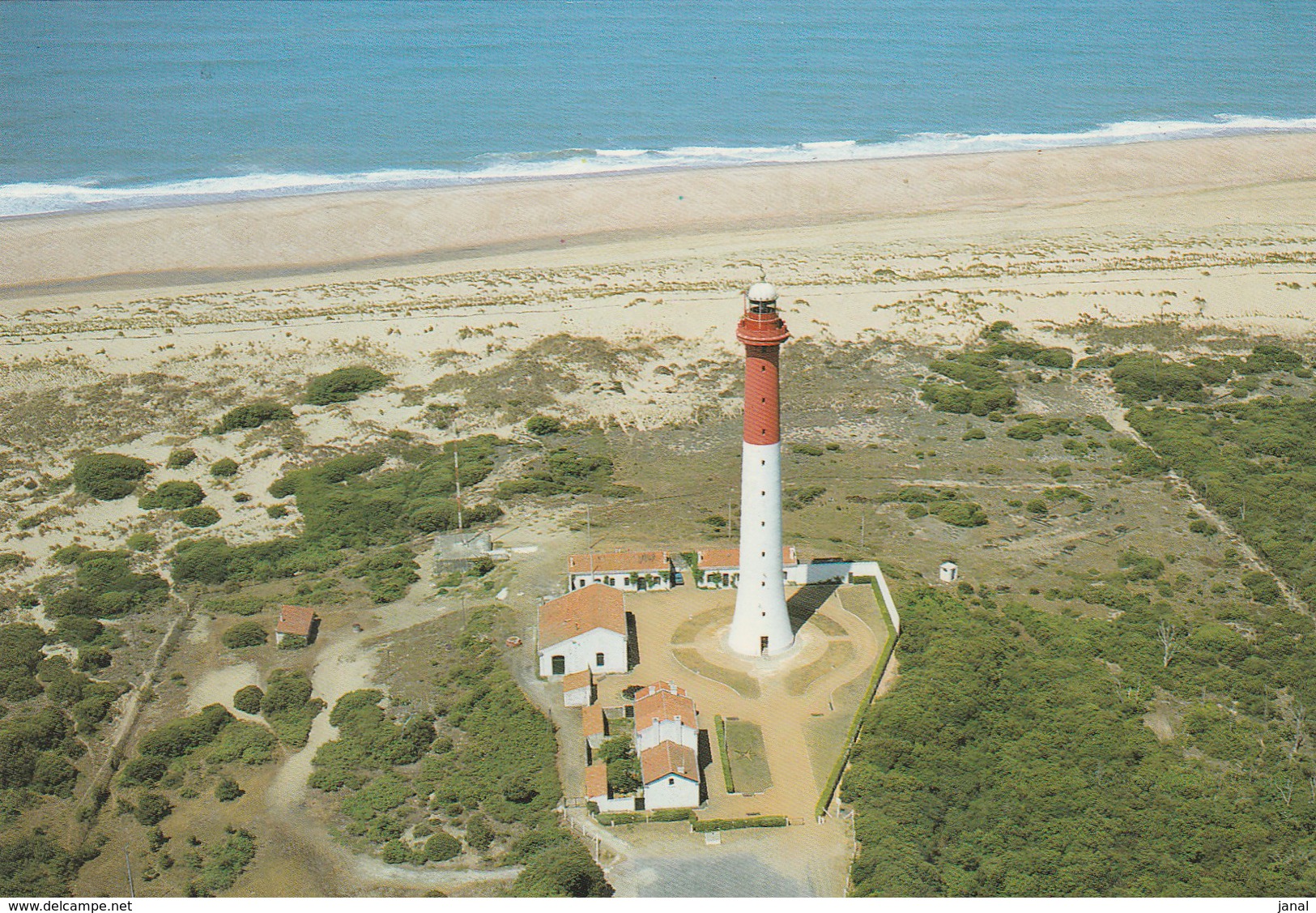 -  PHARE DE LA COURBE - Faros