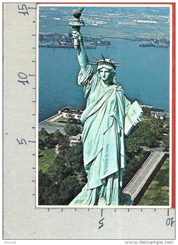 CARTOLINA VG STATI UNITI - NEW YORK - Statua Della Libertà - 10 X 15 - ANN. 1981 - Statue Of Liberty