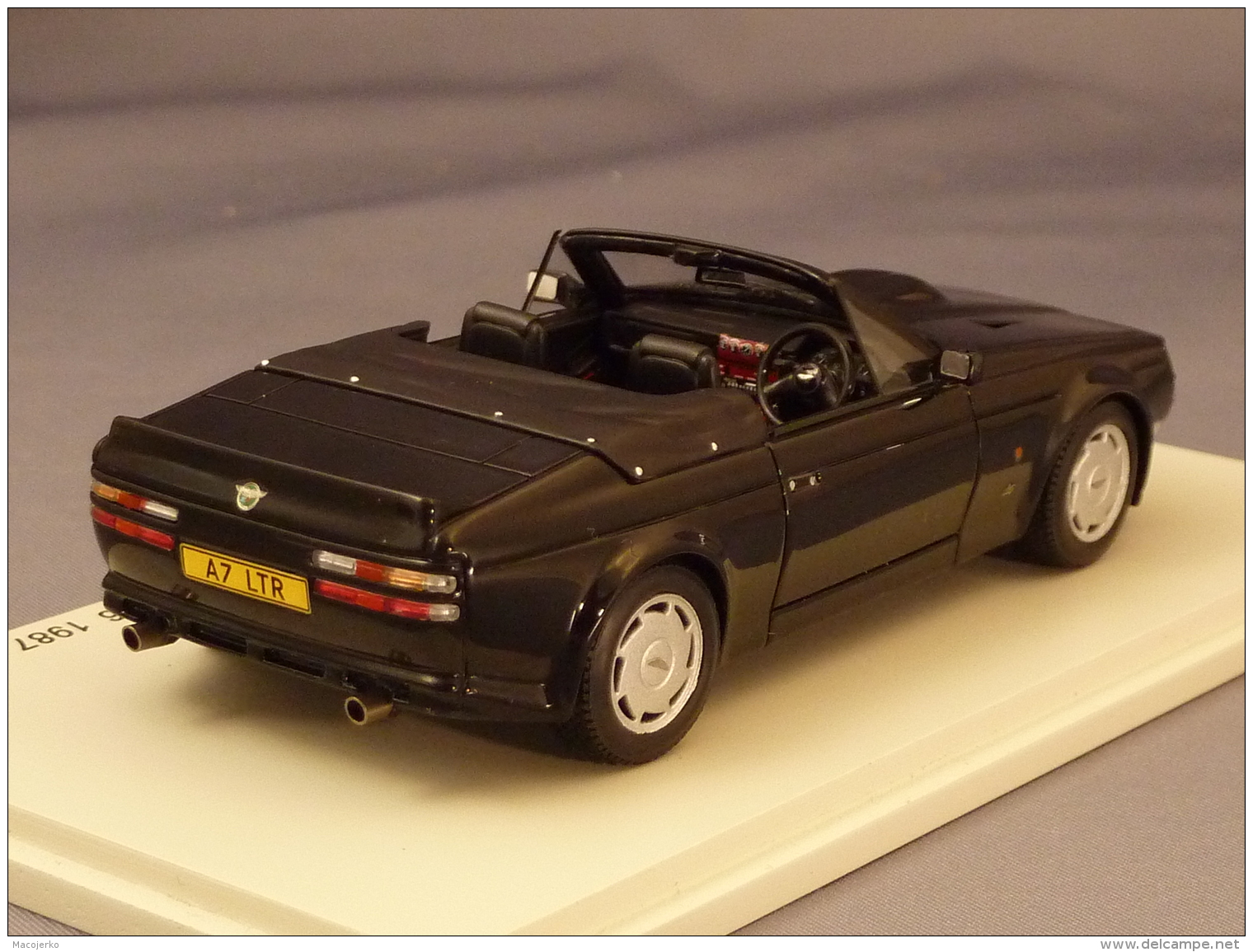 Spark 2159, Aston Martin Vantage Volante Zagato, 1987, 1:43 - Spark