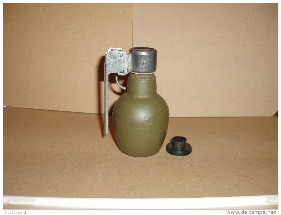 Grenade Défensive En Fonte Mod 37/46 - Armas De Colección