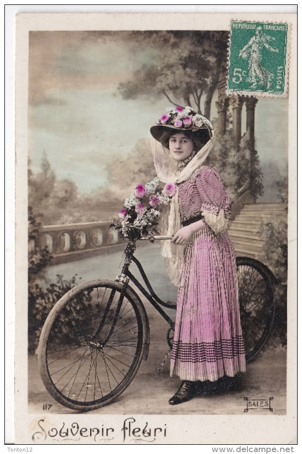 Carte Postale Souvenir Fleuri - Femmes