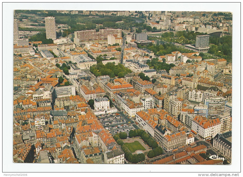 Isère - 38 Grenoble Vue Aérienne Place Vaucansson Verdun Et Au Fond Le Quartier De La Mutualité - Grenoble