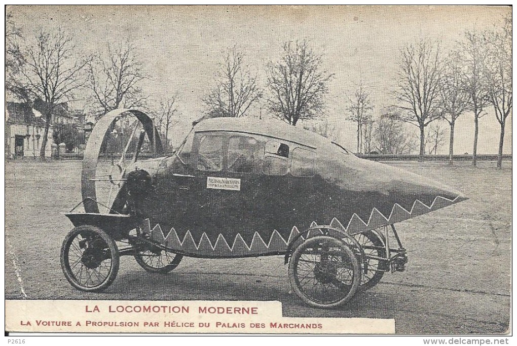 LA LOCOMOTION MODERNE - LA VOITURE PAR HELICE DU PALAIS DES MARCHANDS - PLI BAS GAUCHE - Autres & Non Classés