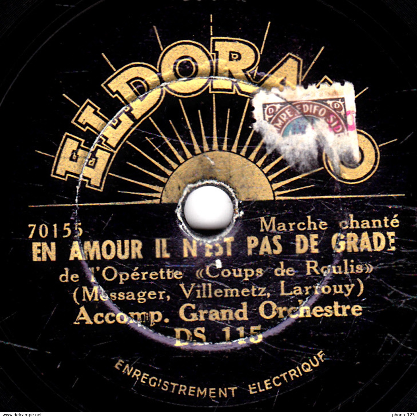 78 T. -  20 Cm - état Tb - Accomp. Grand Orchestre -  LES GARS DE LA MARINE - EN AMOUR IL N'Y A PAS DE GRADE - 78 T - Disques Pour Gramophone
