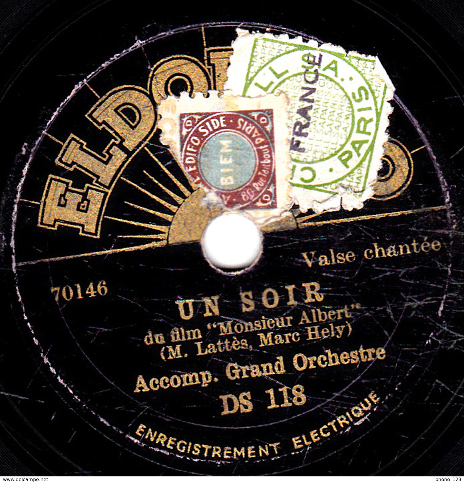 78 T. -  20 Cm - état B - Accomp. Grand Orchestre -  TOMBER AMOUREUX - UN SOIR - 78 T - Disques Pour Gramophone