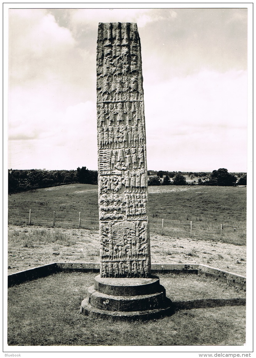 RB 1129 - Rea Photo Postcard - Sueno's Pictish Stone - Forres Moray Scotland - Moray