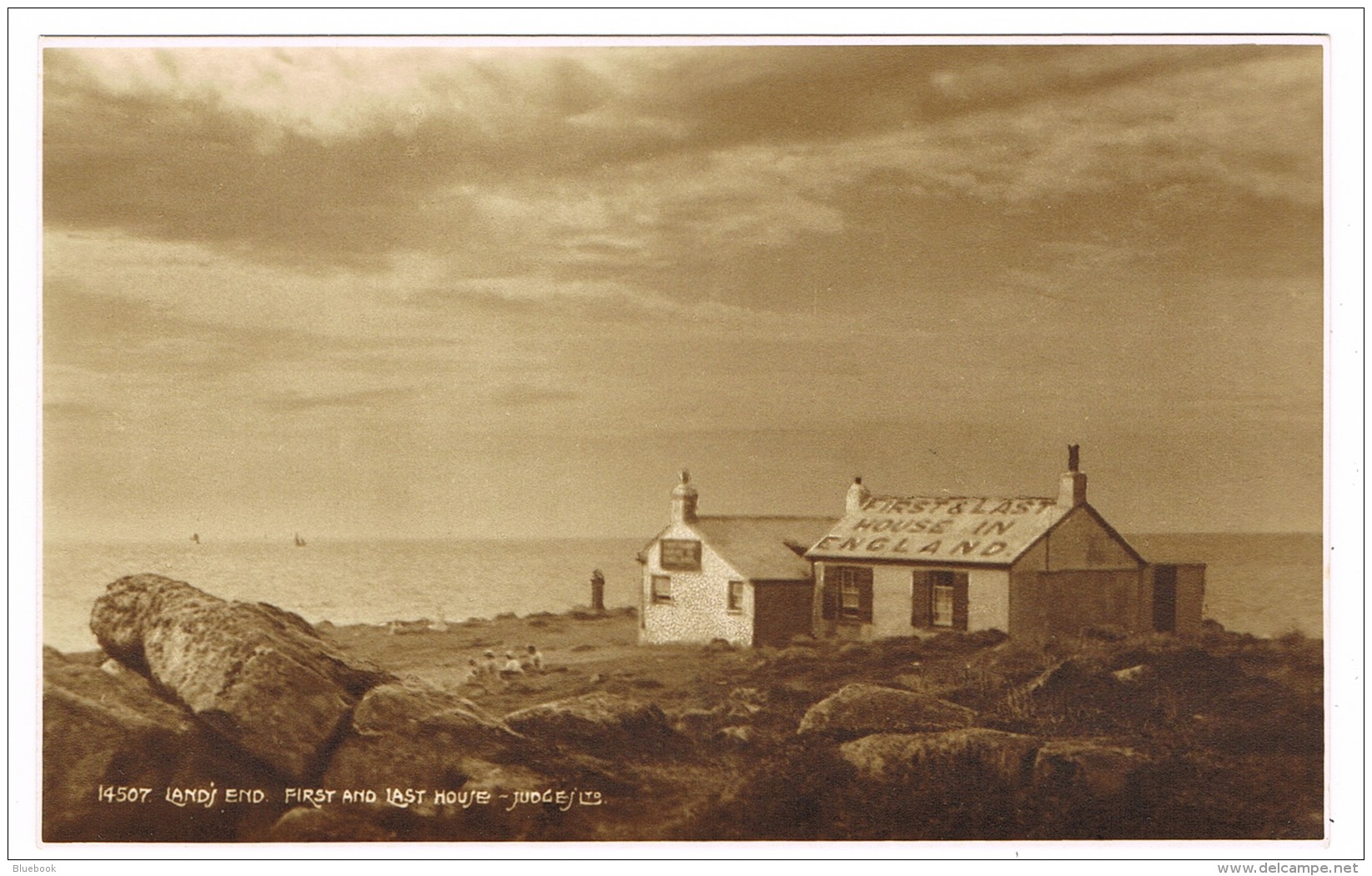 RB 1129 - 1935 Judges Real Photo Postcard - First &amp; Last House - Land's End - Cornwall - Land's End