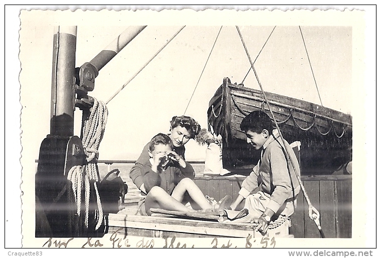 "SUR LA FEE DES ILES .EN ROUTE POUR PORQUEROLLES 24/8/1953" - Boats