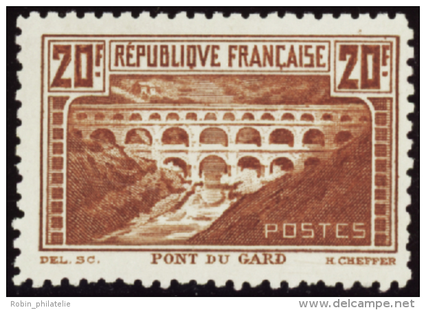 N° 262 B 20f Pont Du Gard Dentelé 11 Qualité: ** Cote: 2400&nbsp; &euro; - Otros & Sin Clasificación