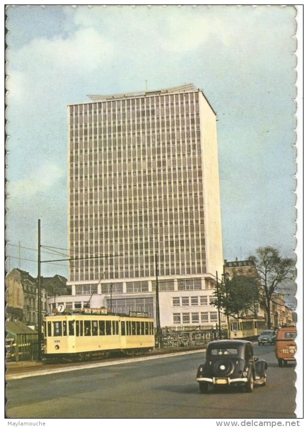 Bruxelles  "la Prevoyance Sociale  ( Voir Tram - Santé, Hôpitaux