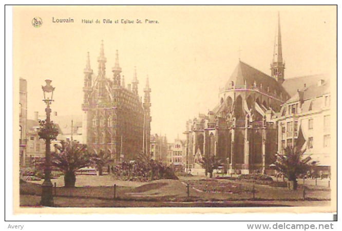 Louvain   Hotel De Ville Et Eglise St. Pierre - Leuven