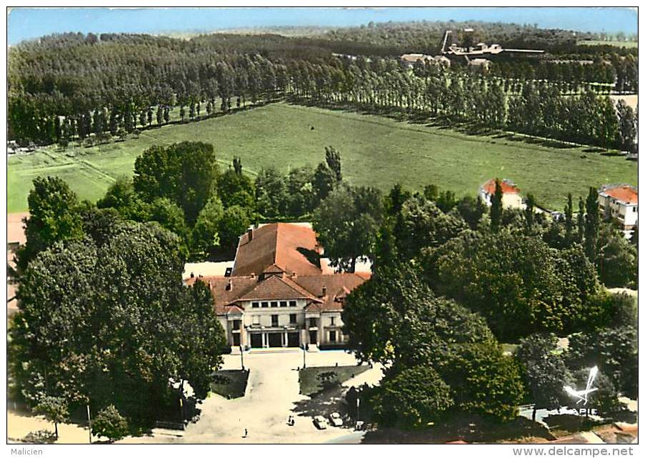 -ref-T249- Meurthe Et Moselle - Mancieulles - Vue Aerienne Salle De Reunion- Edit Lapie - " En Avion Au Dessus De  .." - - Otros & Sin Clasificación