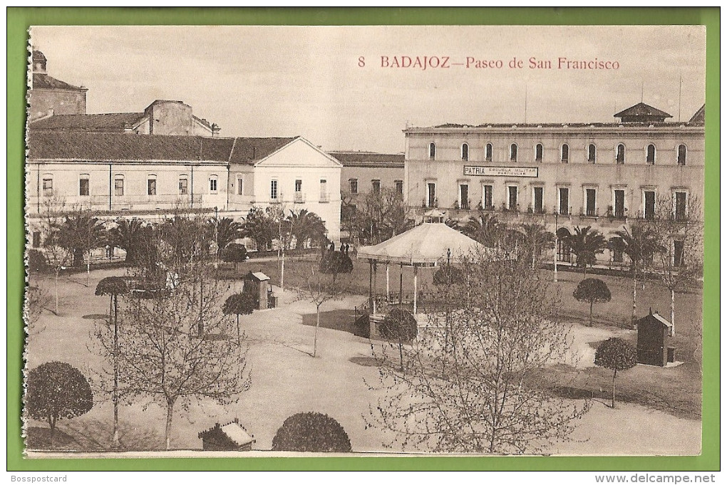 Badajoz - Pasco De San Francisco - España  -  Militar - Badajoz