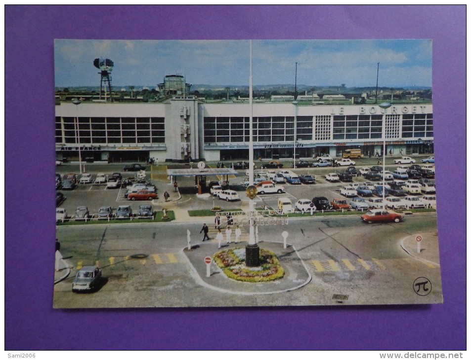 CPA PHOTO 75 PARIS AÉROPORT LE BOURGET L’AÉROGARE VOITURES ANCIENNES - Aéroports De Paris