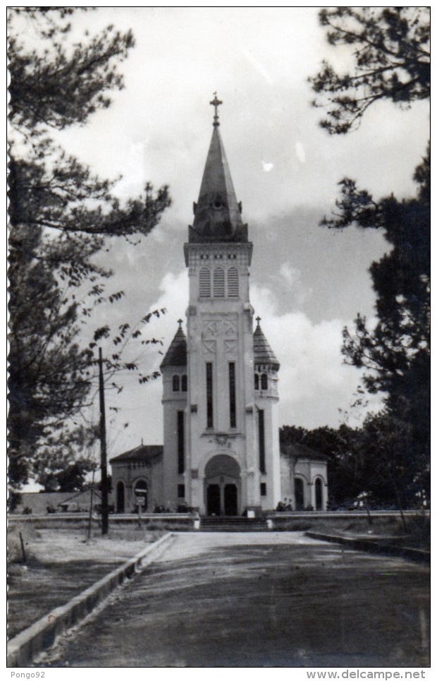 Cpsm DA-LAT, Lâm-dông, L'église (52.82) - Viêt-Nam