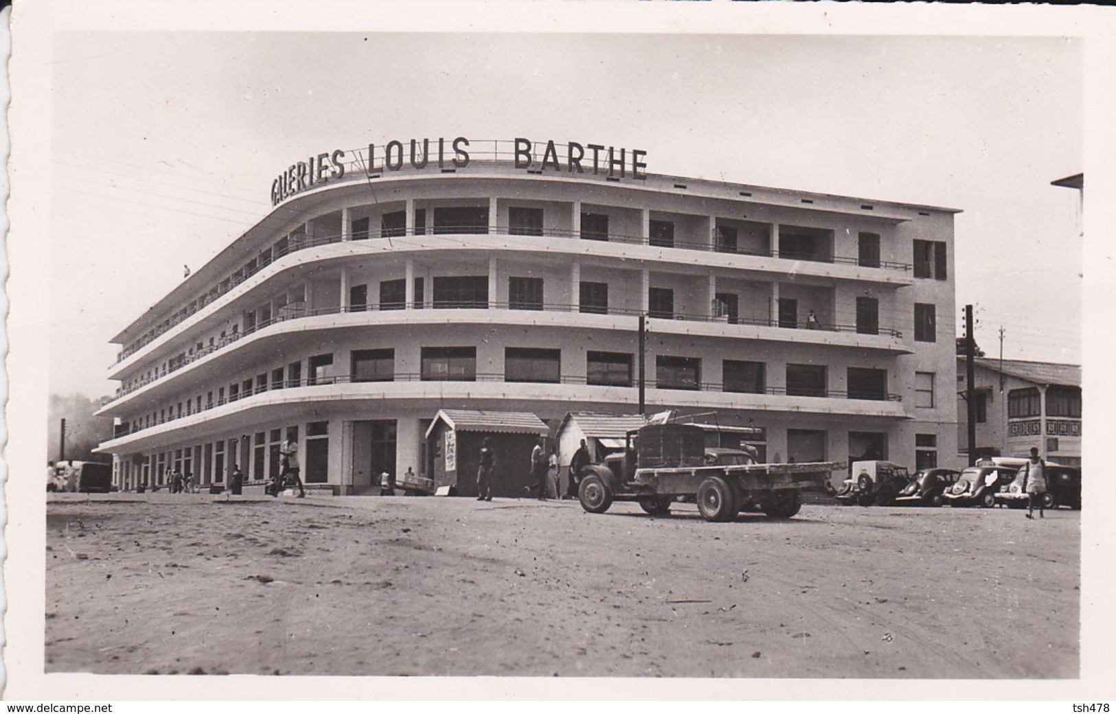 COTE D'IVOIRE---galerie Louis Barthe  C. F. A. O.---voir 2 Scans - Côte-d'Ivoire