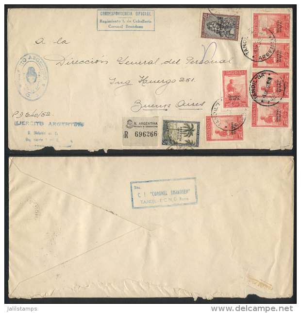 Registered Cover Sent From Tandil To Buenos Aires On 5/DE/1952, High Postage Of $16.50 (including GJ.668 And 669,... - Dienstmarken