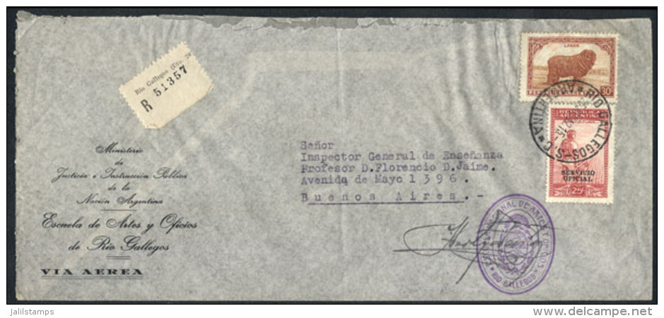 Cover Sent From Río Gallegos To Buenos Aires On 25/JUN/1942, Franked With An Official Stamp Of 25c. Plowman... - Dienstmarken