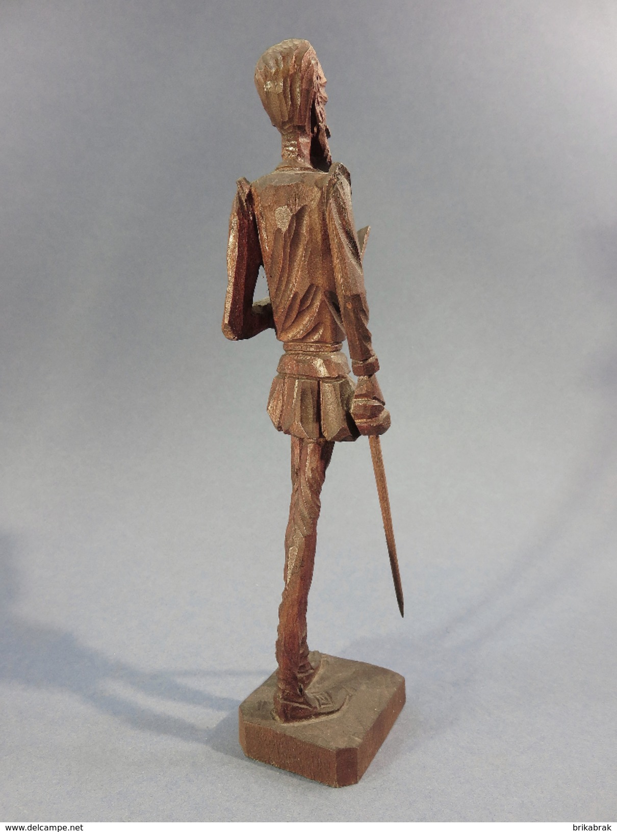 ~ STATUE DON QUICHOTTE AU LIVRE # Sculpture Cervantes Souvenir Espagne Art Populaire Littérature Livre Sancho - Bois