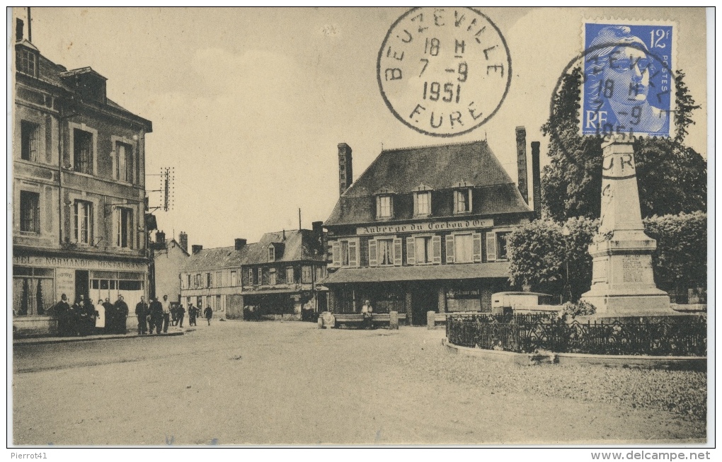 BEUZEVILLE - Le Monument Aux Morts , Route De Pont L'Evêque - Autres & Non Classés