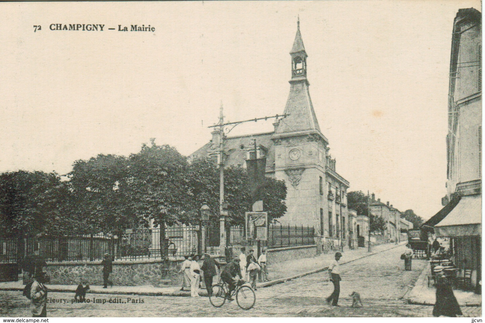 Champigny - La Mairie - Champigny