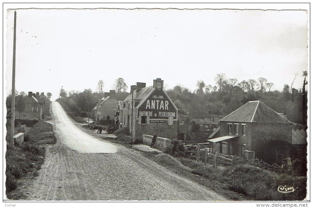 CPA -50 - CHAMPREPUS - Vue Du Bourg - Andere & Zonder Classificatie