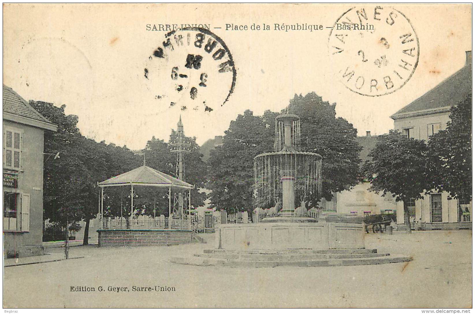 SARRE UNION       PLACE DE LA REPUBLIQUE    FONTAINE   KIOSQUE - Sarre-Union